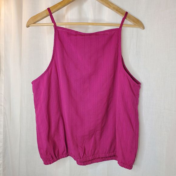 🎉Universal Thread Fuscia Tank - NWT - Picture 7 of 7